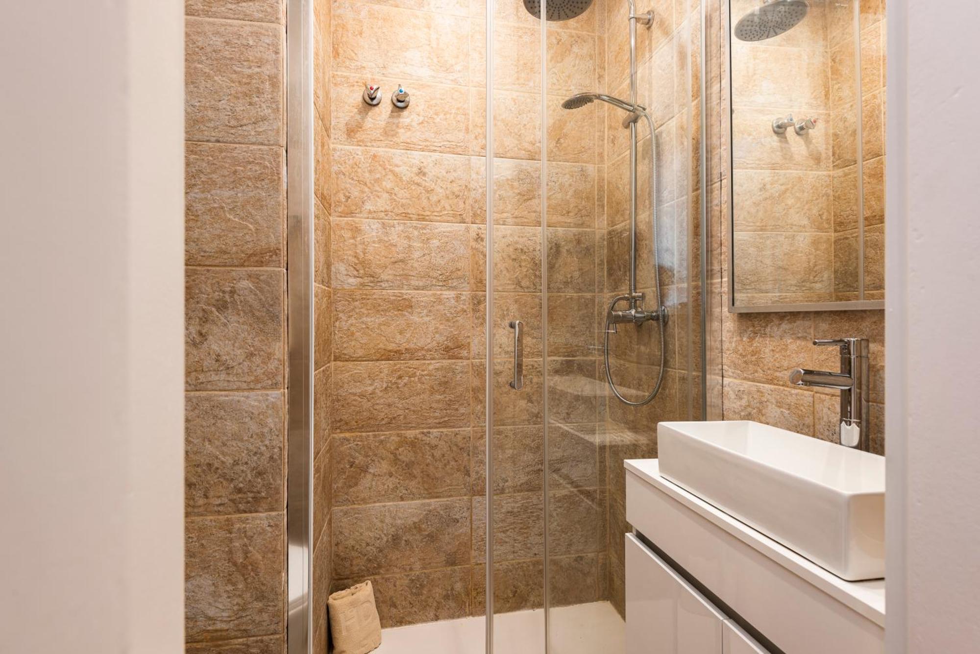 Madalena Hostel E Suites Фаро Екстериор снимка