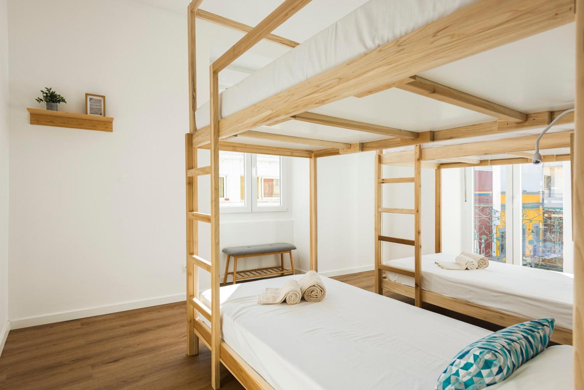Madalena Hostel E Suites Фаро Екстериор снимка