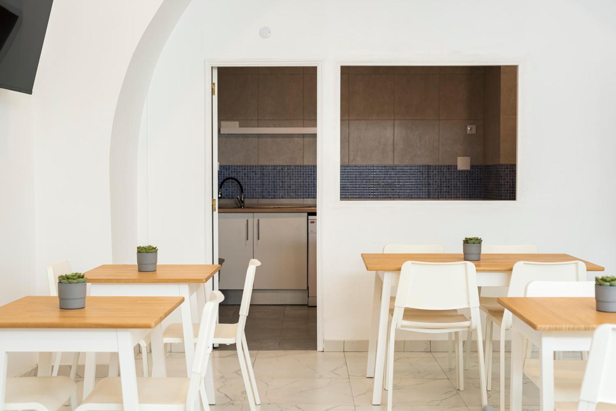 Madalena Hostel E Suites Фаро Екстериор снимка