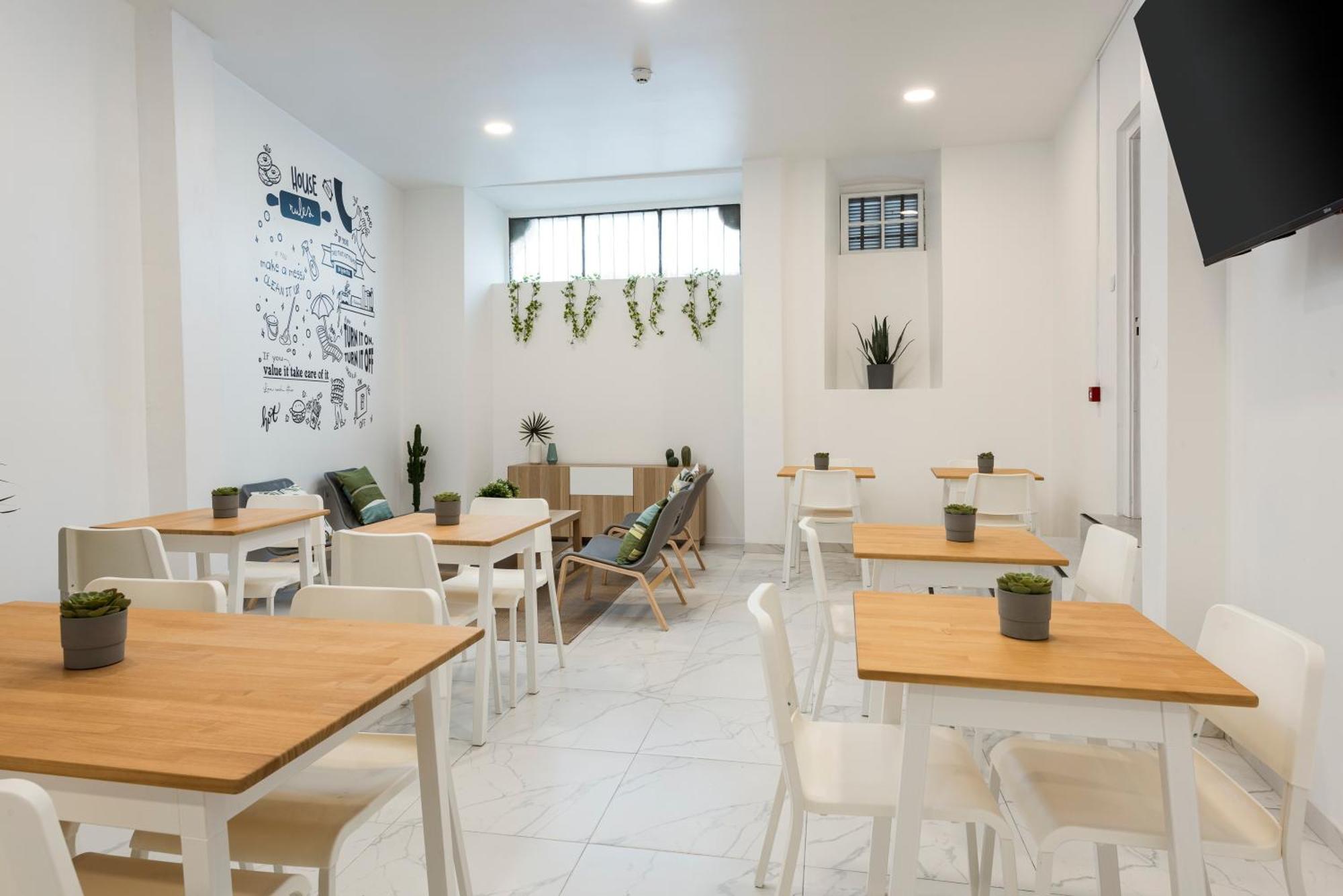 Madalena Hostel E Suites Фаро Екстериор снимка