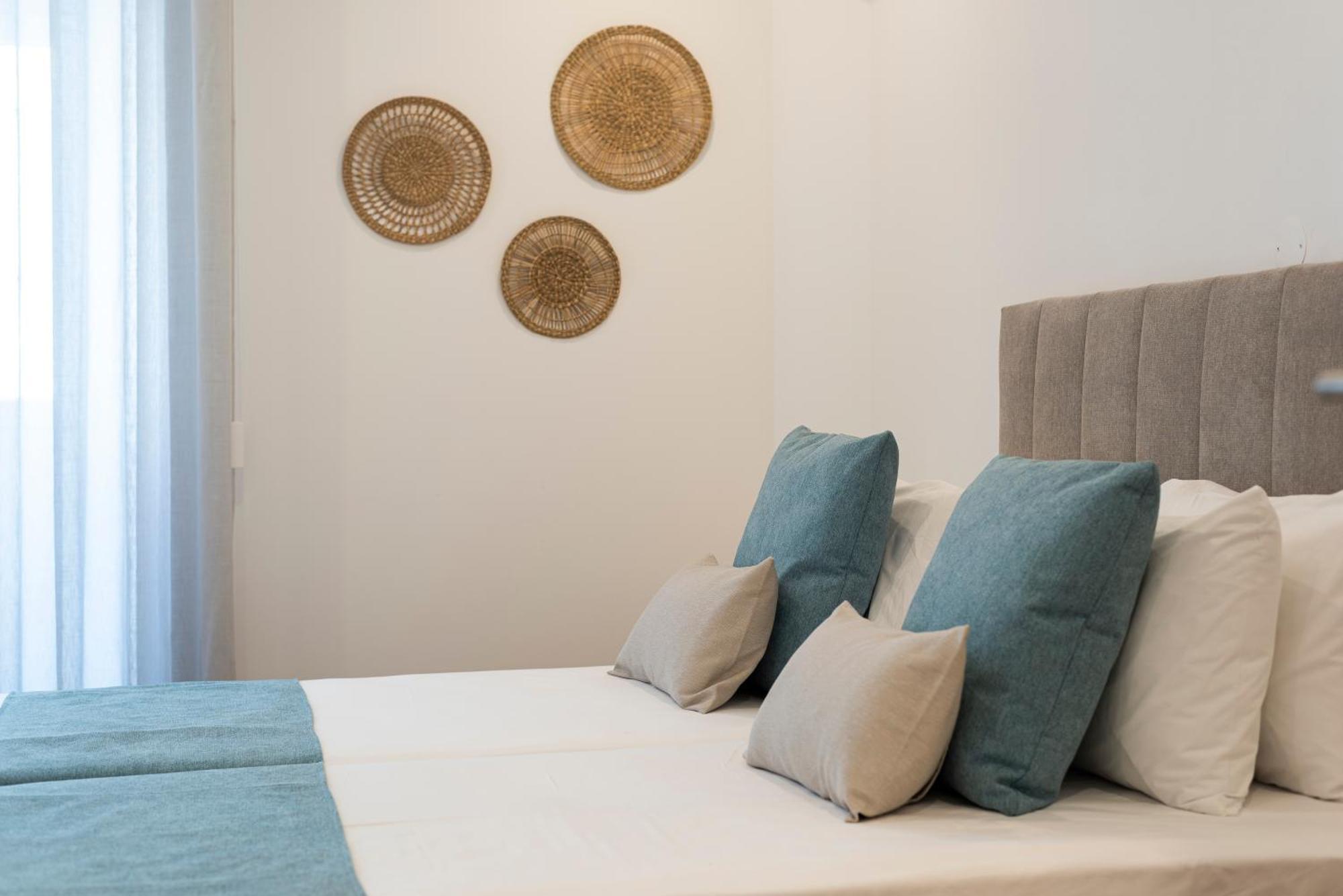 Madalena Hostel E Suites Фаро Екстериор снимка