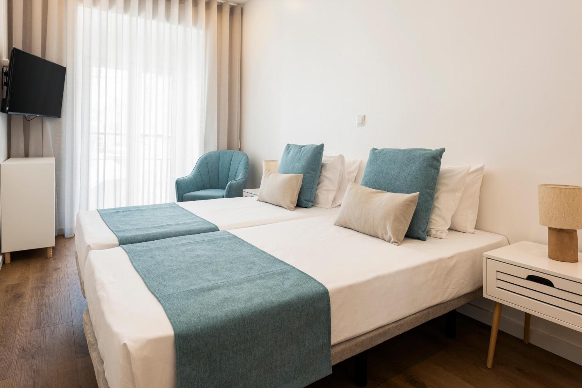 Madalena Hostel E Suites Фаро Екстериор снимка